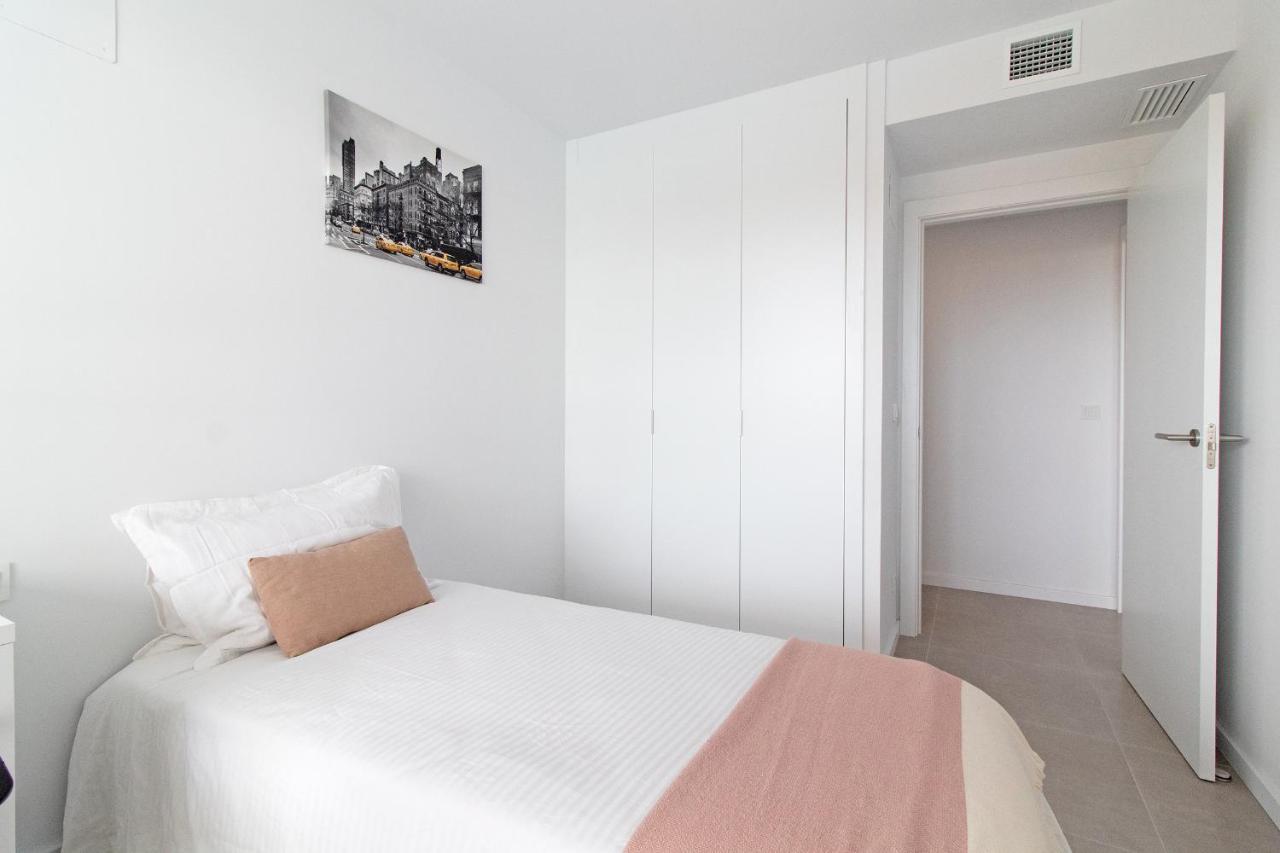 Global Properties, Apartamento Con Terraza Y Vistas A La Piscina En Gran Canet كانيت ذي بيرينغير المظهر الخارجي الصورة