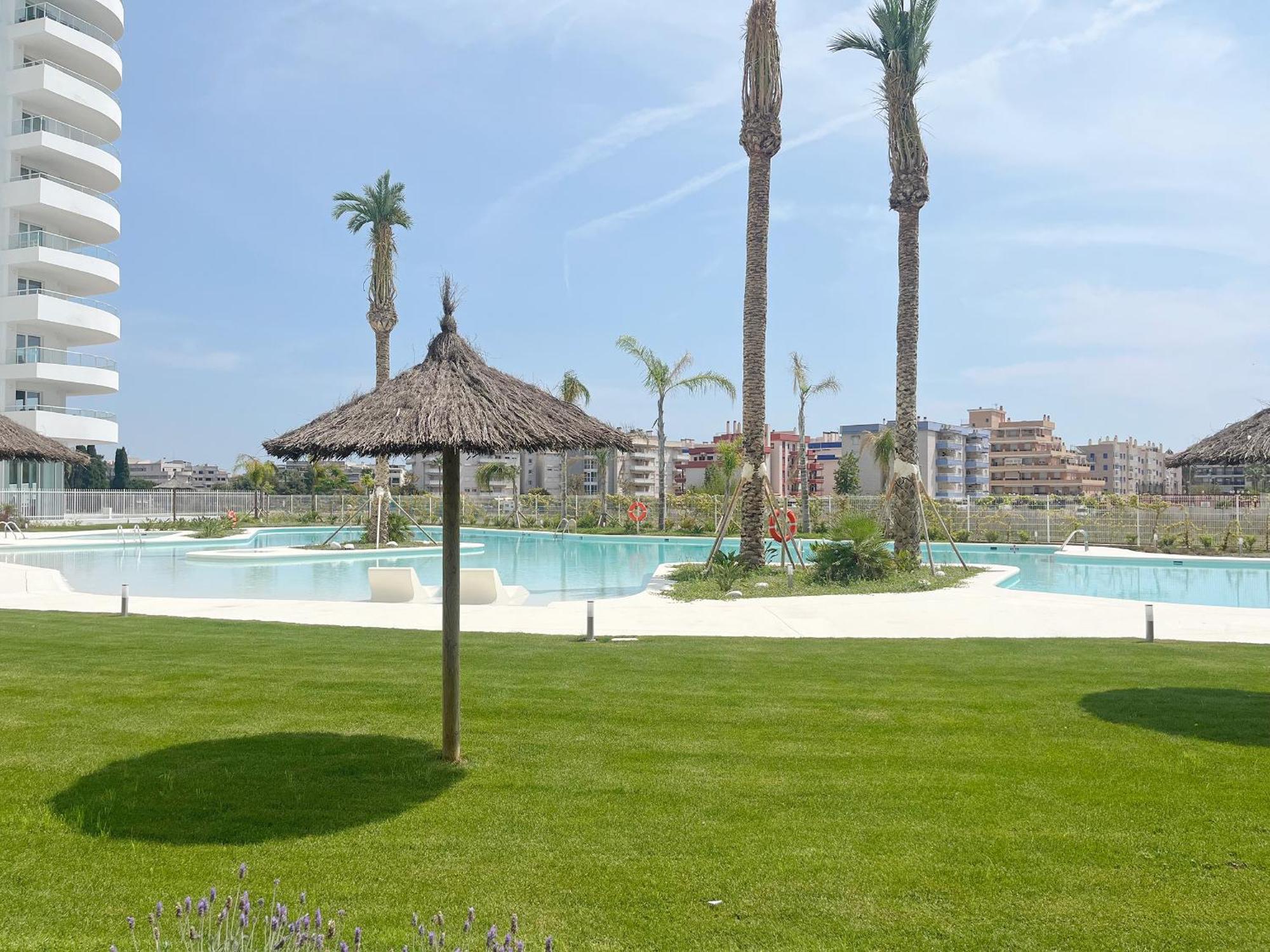 Global Properties, Apartamento Con Terraza Y Vistas A La Piscina En Gran Canet كانيت ذي بيرينغير المظهر الخارجي الصورة